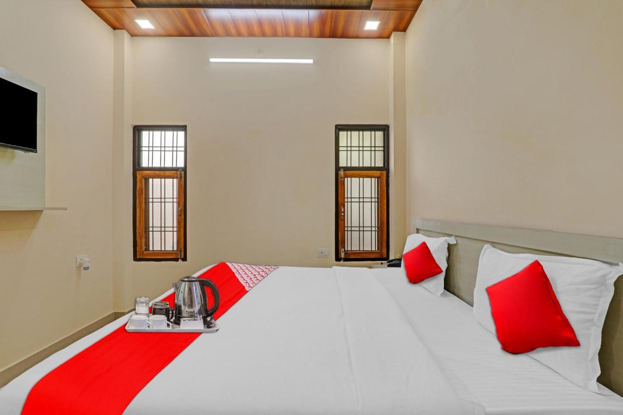 Hotel O Sai Galaxy Hotel & Restaurant Kanpur Ngoại thất bức ảnh