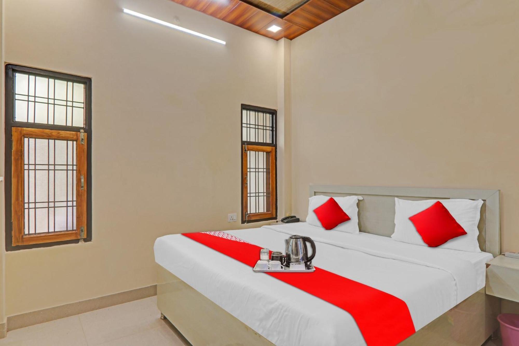 Hotel O Sai Galaxy Hotel & Restaurant Kanpur Ngoại thất bức ảnh