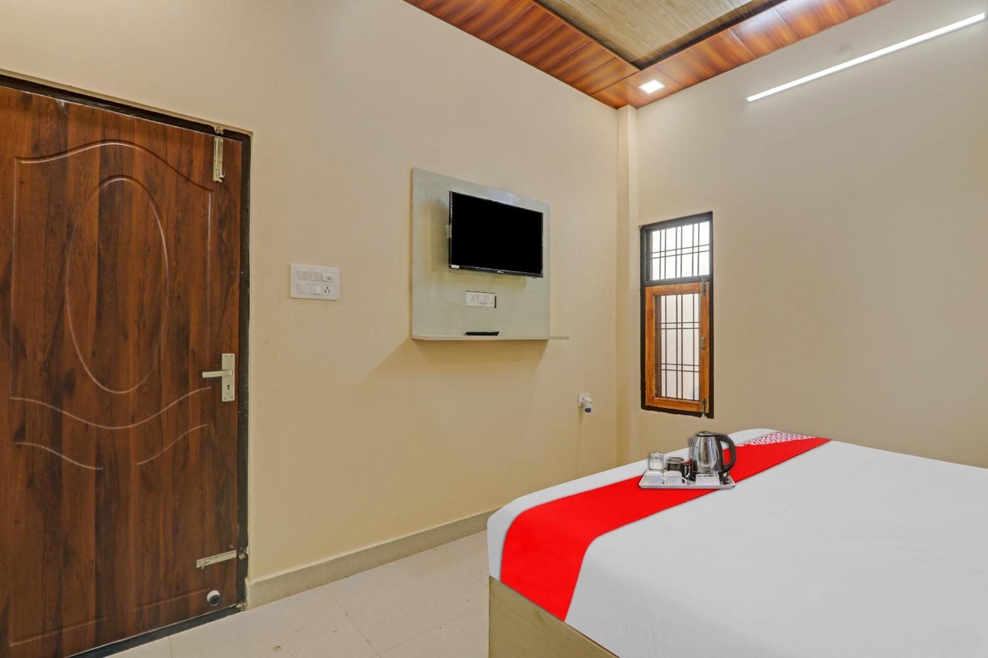 Hotel O Sai Galaxy Hotel & Restaurant Kanpur Ngoại thất bức ảnh