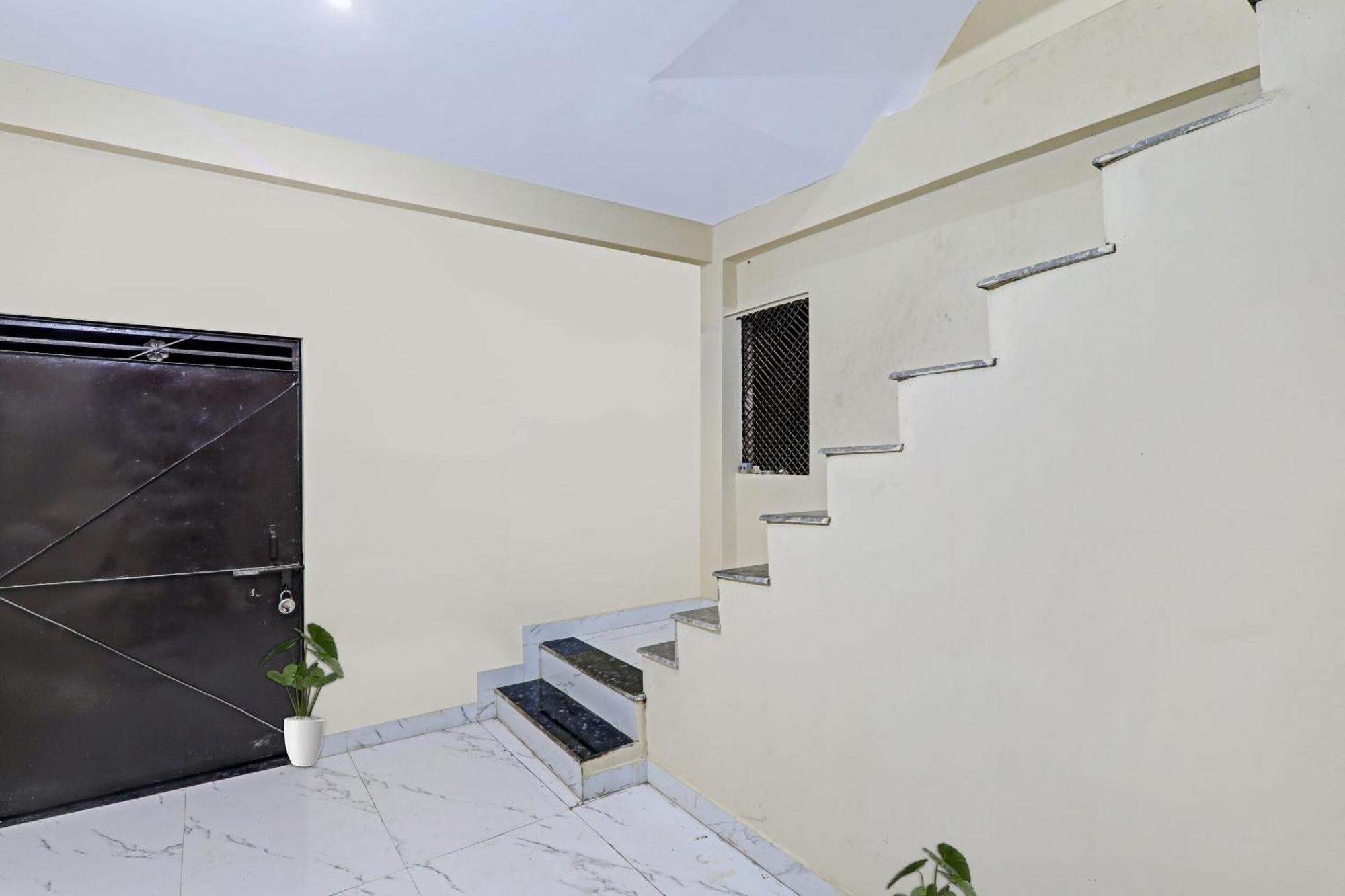 Hotel O Sai Galaxy Hotel & Restaurant Kanpur Ngoại thất bức ảnh